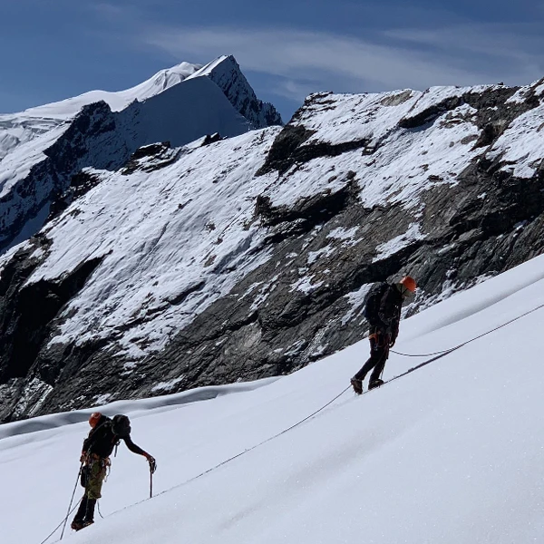 Island Peak Climbing 6,165m,